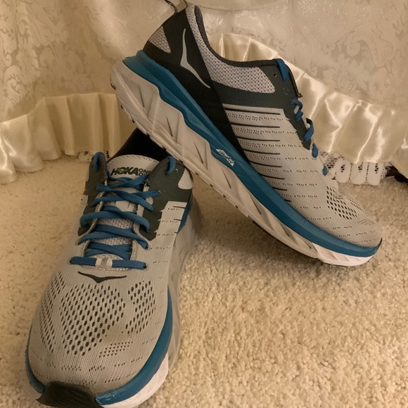 hoka shoes dynamic stability